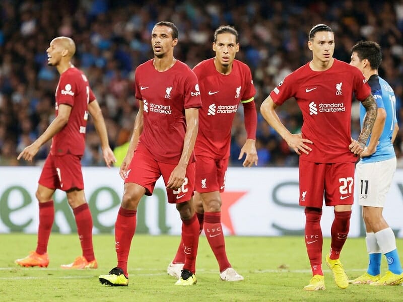 Chelsea và Liverpool: hai cách thức làm bóng đá cộng dẫn đến một hậu quả
