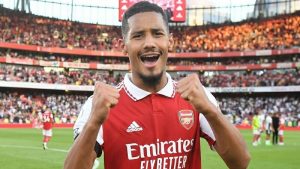 Arsenal sốc mang hưởng thụ nâng cao lương của Saliba